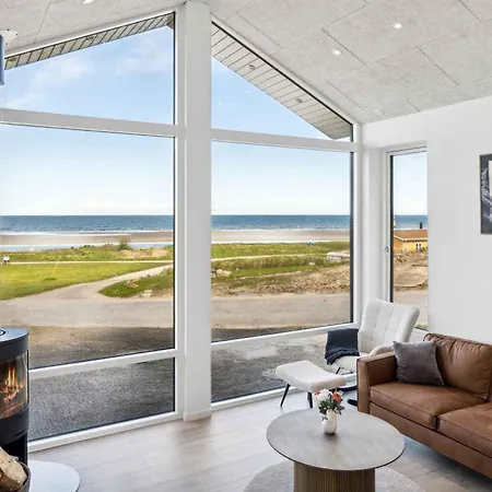 Seaside With A Stunning View Allingåbro