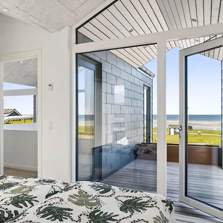 Seaside With A Stunning View Allingåbro