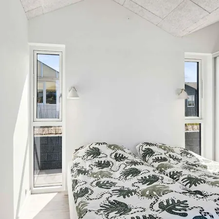 Seaside With A Stunning View Tatil Evi