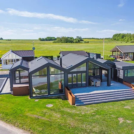 Seaside With A Stunning View *