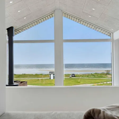 Seaside With A Stunning View * Allingabro