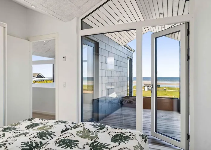 Seaside With A Stunning View Allingåbro