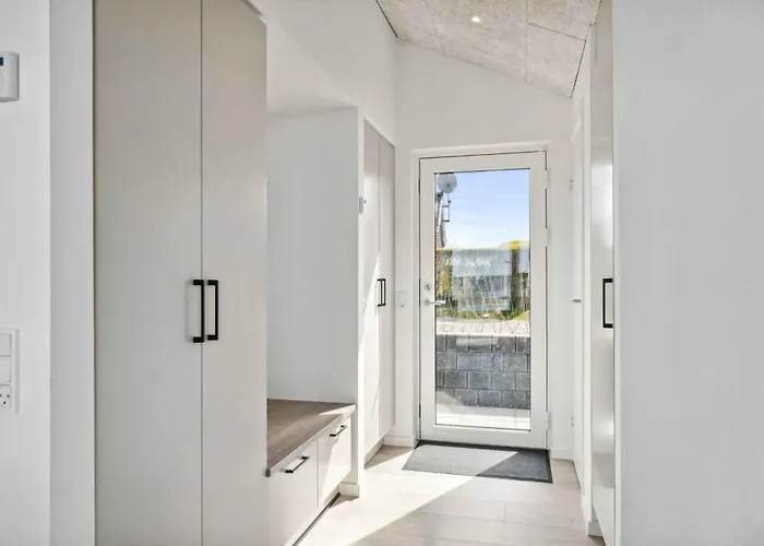 Seaside With A Stunning View Prázdninový dům *