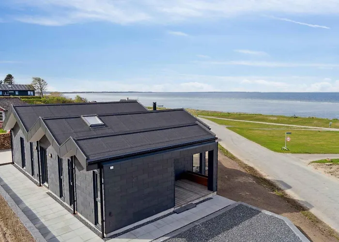 Seaside With A Stunning View * Allingåbro